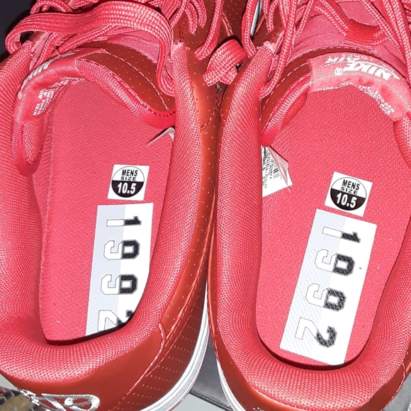 Red mens airforce 1s worn once - Picture 5 of 8